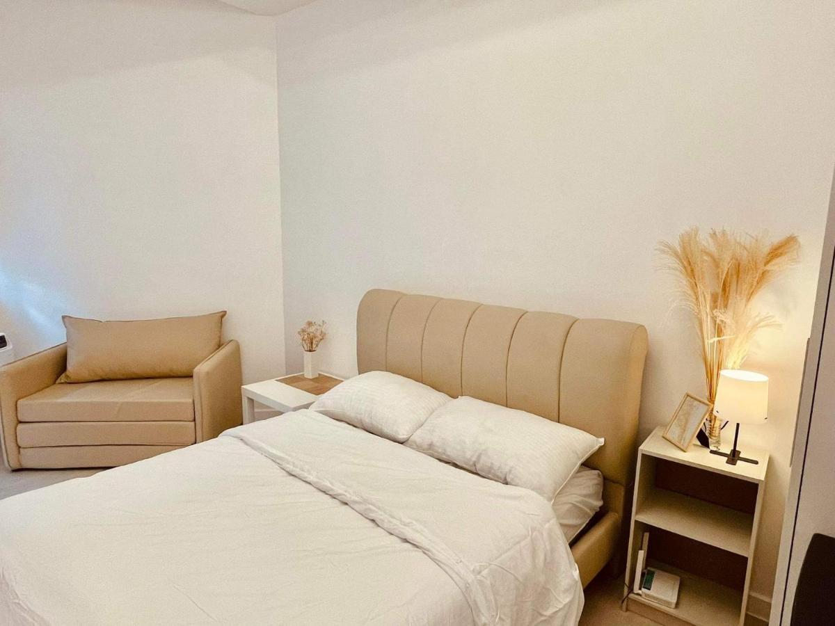 Minimalist Condo In Azure North San Fernando  Exterior photo
